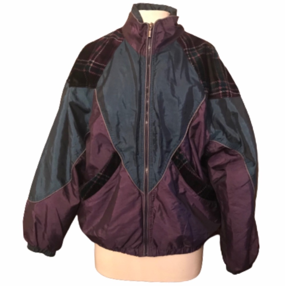 VTG Women’s OutBrook Jacket Size L (24x26)